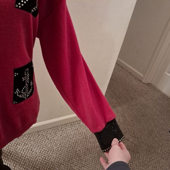 Chic Pink Sweater with Black Accents Women's Large - Picture 4 of 11